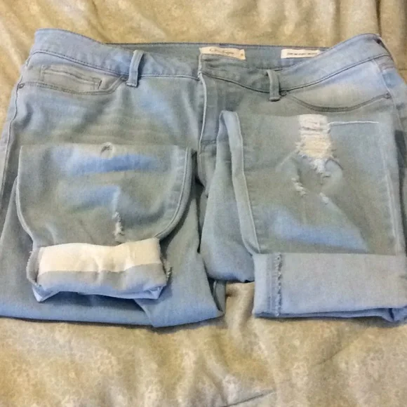 JESSICA SIMPSON light blue denim distressed jeans - Picture 3 of 7